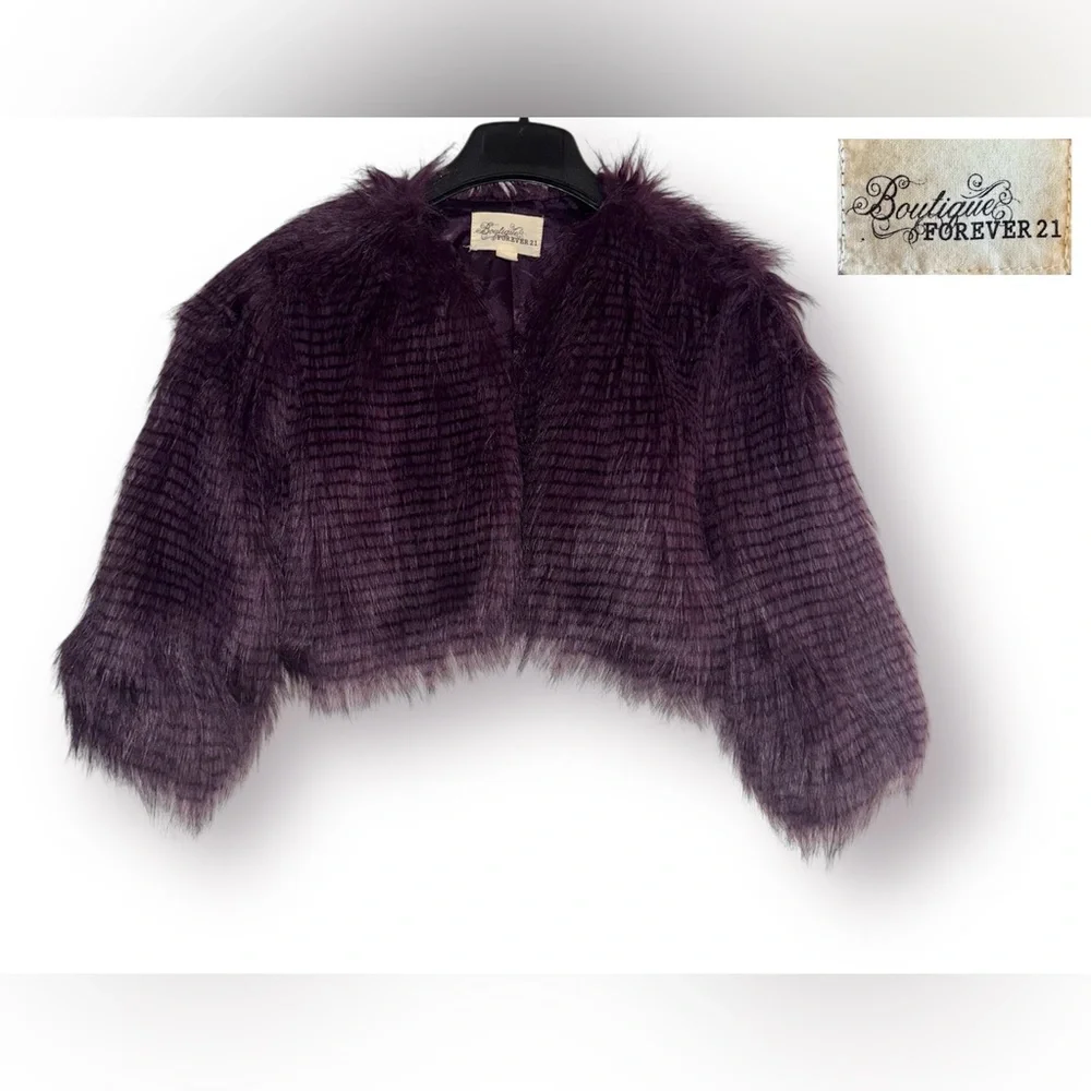 🛍️SALE🛍️ Boutique XXI Chic Cropped Faux Fur Bolero | Teddy Jacket - Picture 2 of 8